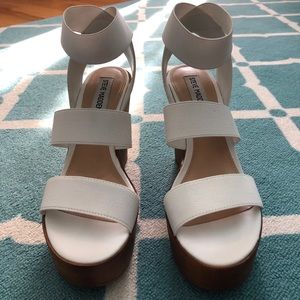 Soft Strap Platforms